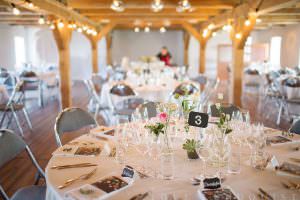 Planerar ni bröllop i Skåne? Så här kan bröllopsdukning på Marsvinsholms slott se ut!