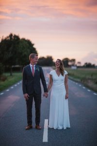 Therese & Anders ~ höstligt utomhusbröllop på Örum 119, Österlen