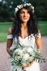 Brudbukett från Lilla Hults Blommor i Ängelholm. Plats är Trolleholms Slott. Fotograf Tove Lundquist, Skåne.